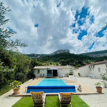 Studio De Charme Avec Piscine Fontaine-de-Vaucluse Ngoại thất bức ảnh