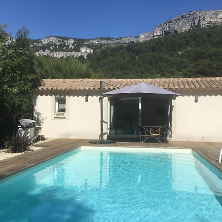 Studio De Charme Avec Piscine Fontaine-de-Vaucluse Ngoại thất bức ảnh