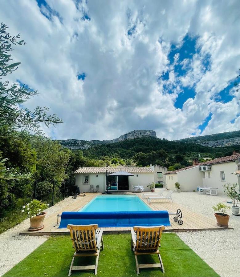 Studio De Charme Avec Piscine Fontaine-de-Vaucluse Ngoại thất bức ảnh
